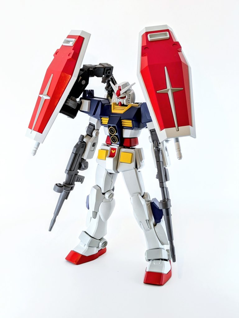 シールド2個あったらこれやりたいよね、っていう憧れのサンボル風サブアーム。腹部メガ粒子砲を装備してみたりして。