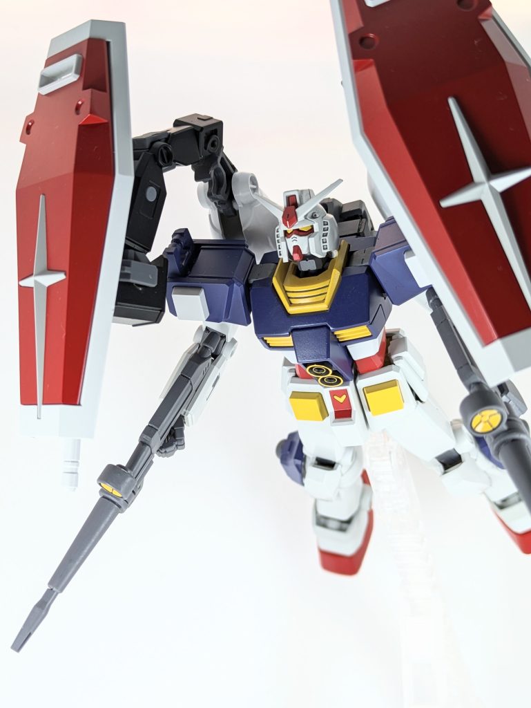 バックパックは余った関節やボールジョイント類を活かしまくってるので、割とグリグリ動きます。