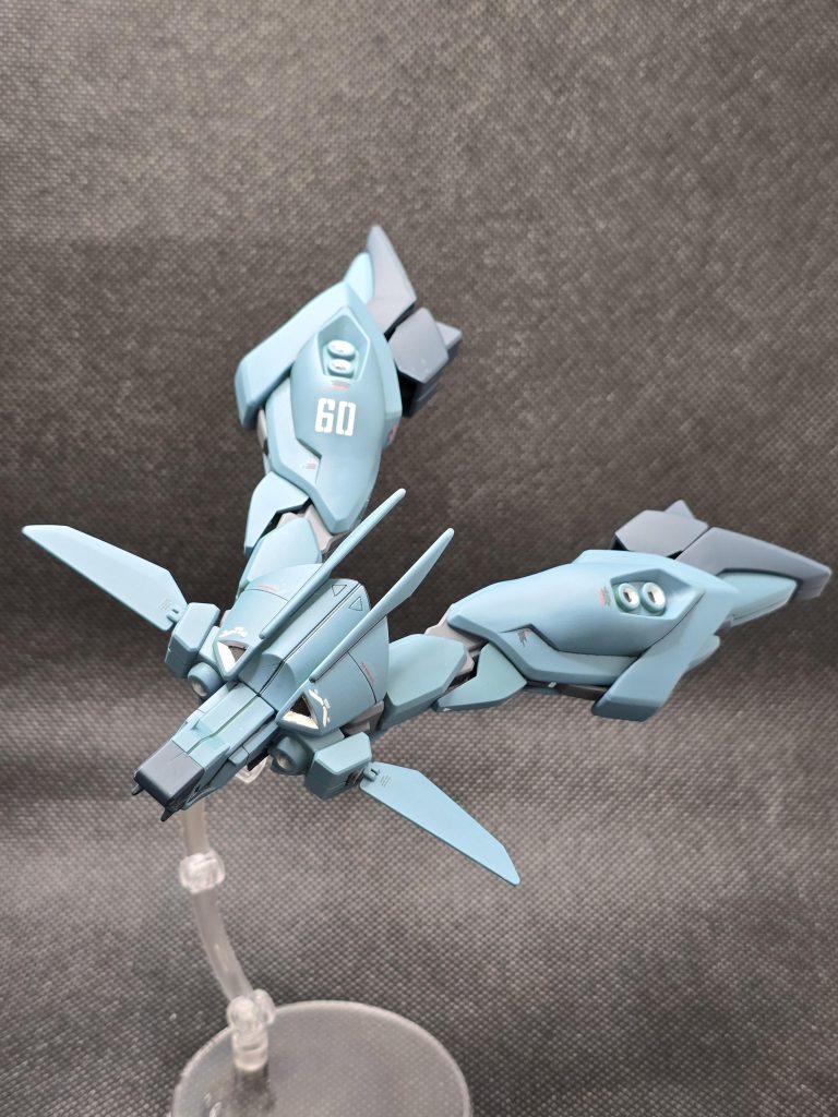 バウナッター、どうしてこうなったー。この形でよく飛べるよな。ミサイル状態なのかな？