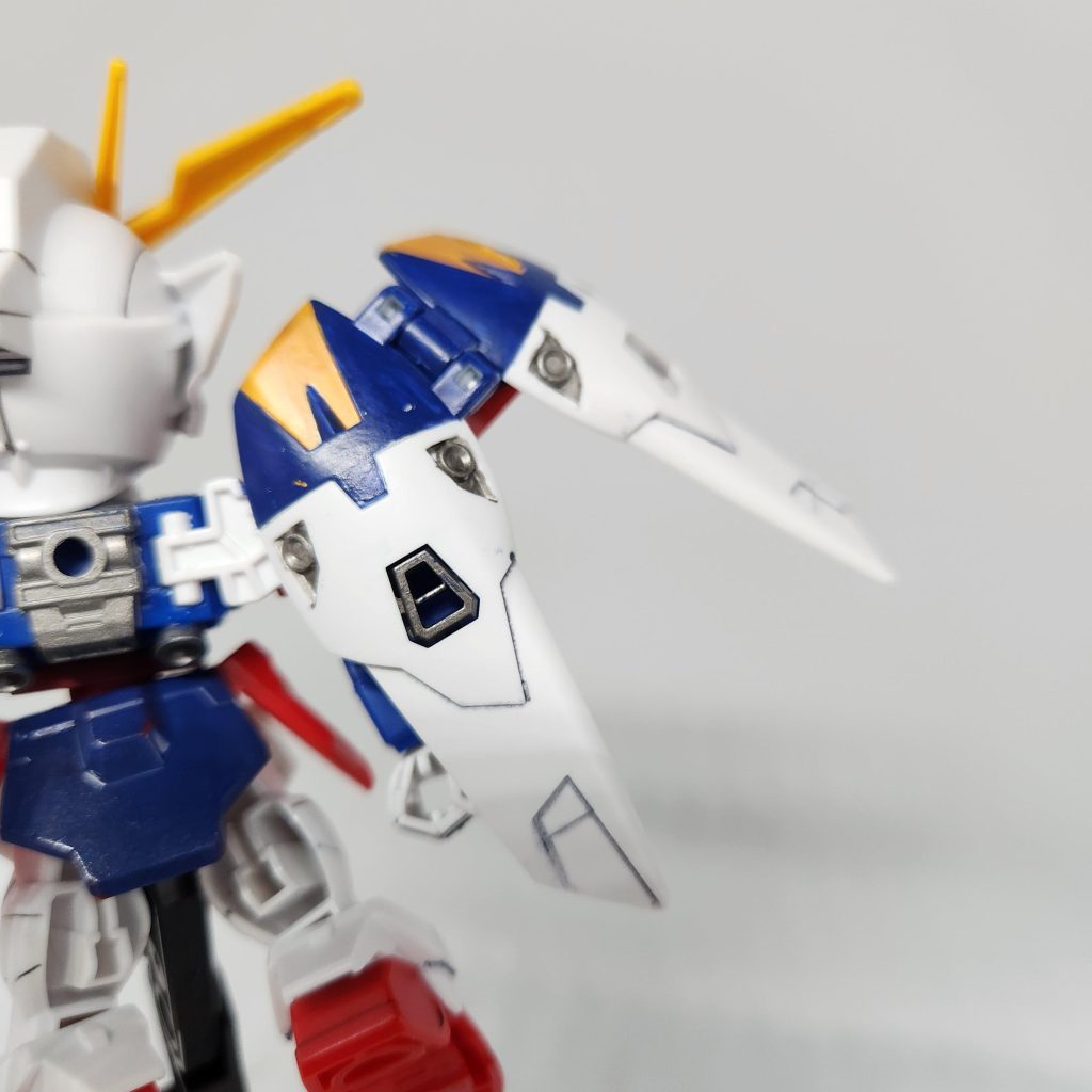 ここの羽機構の塗りわけが地味にきつかった....ちまちまマスキングして塗装しましたが同じことやれっていわれたらできない笑