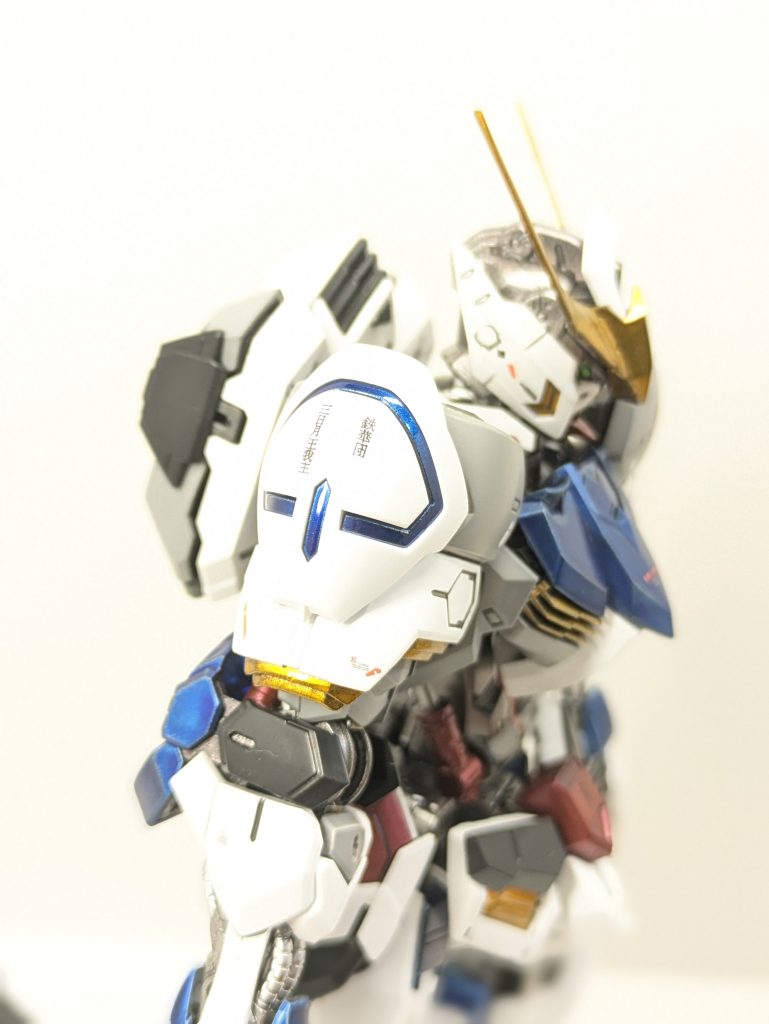 キットより デカール探し骨折れる