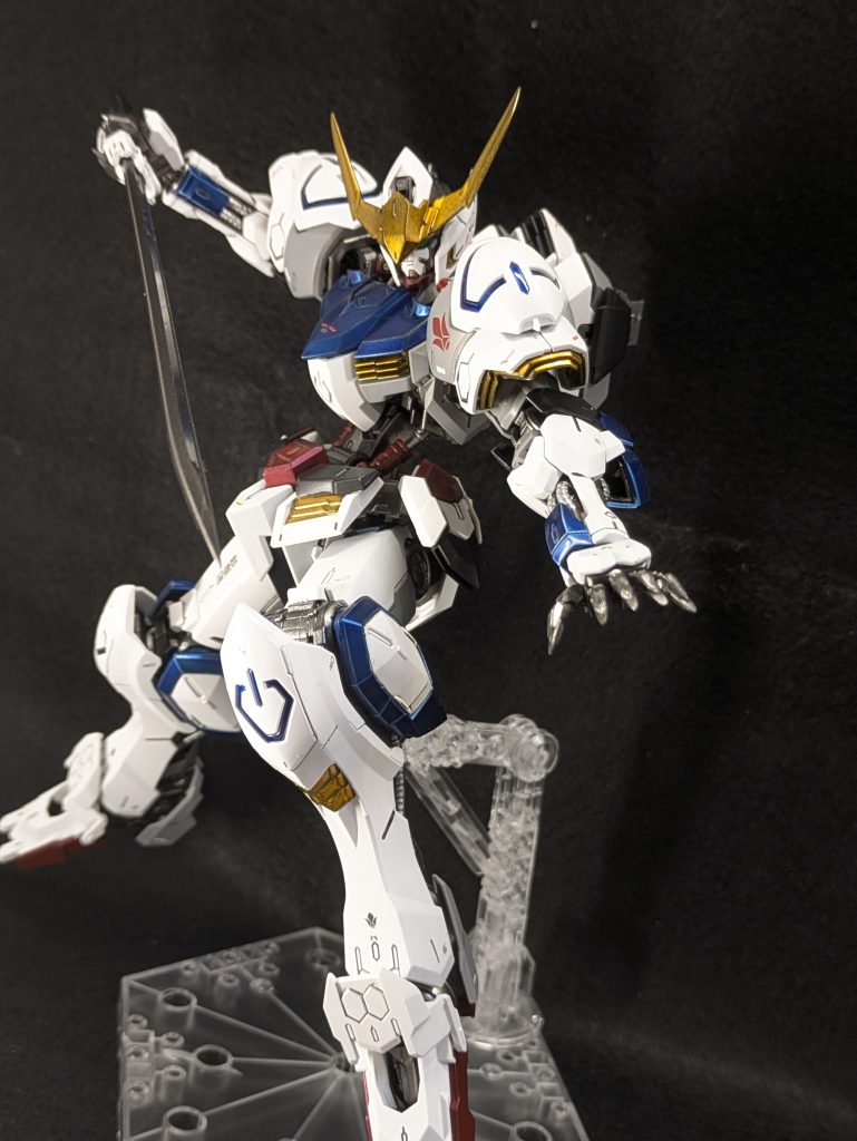 バルバトスは黒背景の方が映える気がしますね