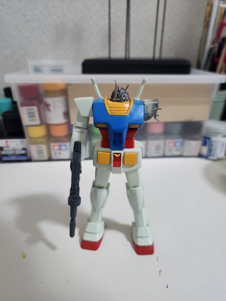 たかがメインカメラをやられただけだ！せっかくアニメイメージにしたので最終決戦を再現するオプションパーツ作ってます意外に気に入ってます