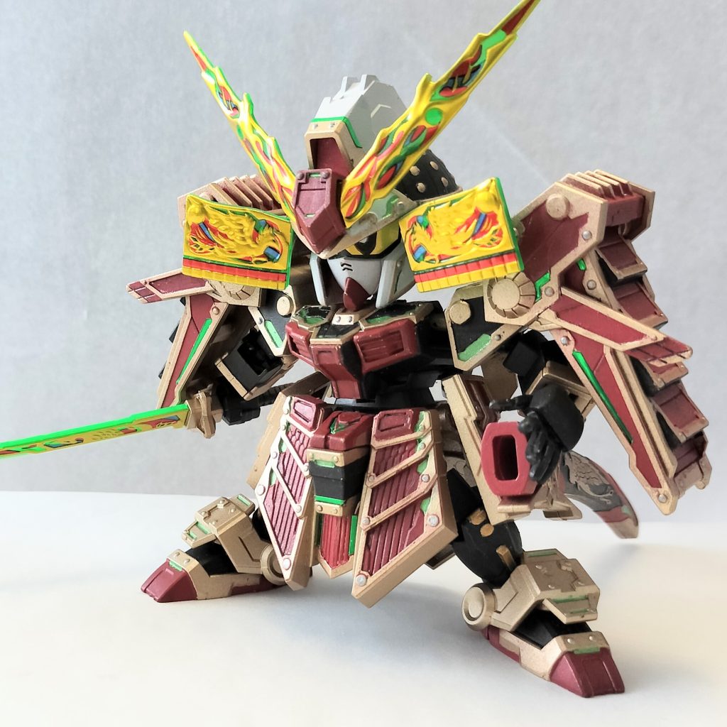 改造のおかげでがっしりと立たせられること、顎を引くことが出来るので力強い姿勢に見せられると思います