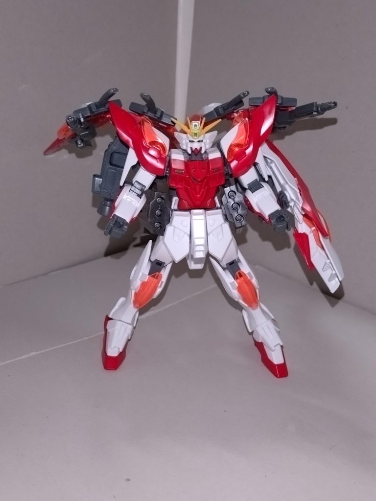 3連装リバースボマー発射管腰部に装備された、大出力のジェネレータを備えたジェットブースターの先端部にある。MS形態でのみ使用可能。