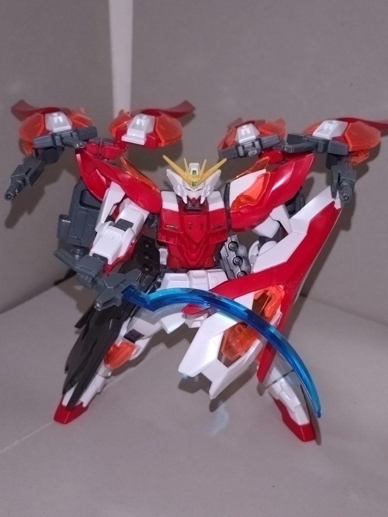 なお、鎌と同じく内側が刃。当然のことながらMS形態でのみ使用可能。