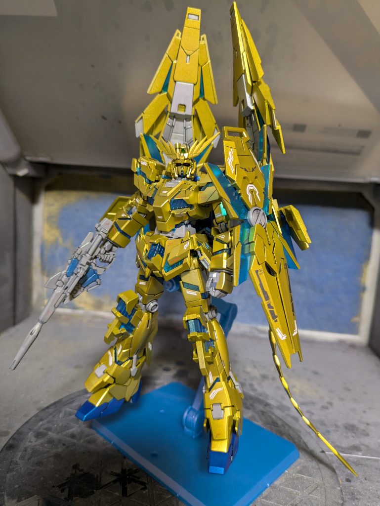 HGユニコーンガンダム3号機フェネクス–2枚目/制作者：ガンメタル