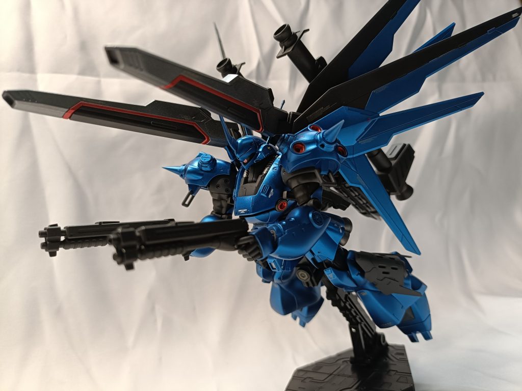 ケンプファー作る時にどんな風に作ろうか?と募集したところアメイジングにしようぜ!という意見がありましてね……うわ、結構違うね…これ、作れる?ま、いいや!アレンジアレンジ!