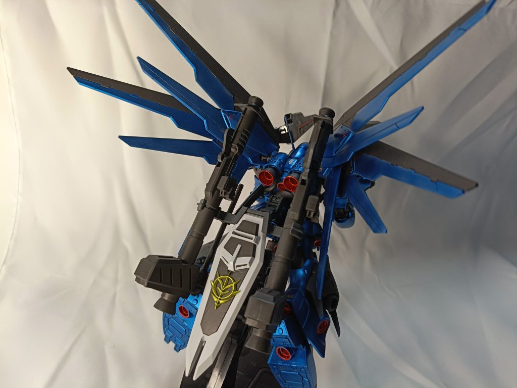 バラエーナとバズで砲撃態勢がしたかっただけなんや…シールド無駄にしたくなかったんで、懸架ラックまで作ったんや…シールドのみ薄いグレーなのはバラエーナも同じ色してたんだけど、マスキング剥がす時に盛大にやらかしたからww