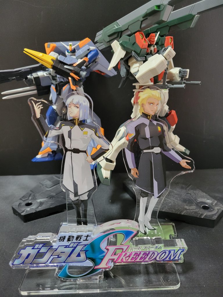 以前に発売されたデュエルブリッツとのツーショットイザークとディアッカのアクスタと並べると映えますね。