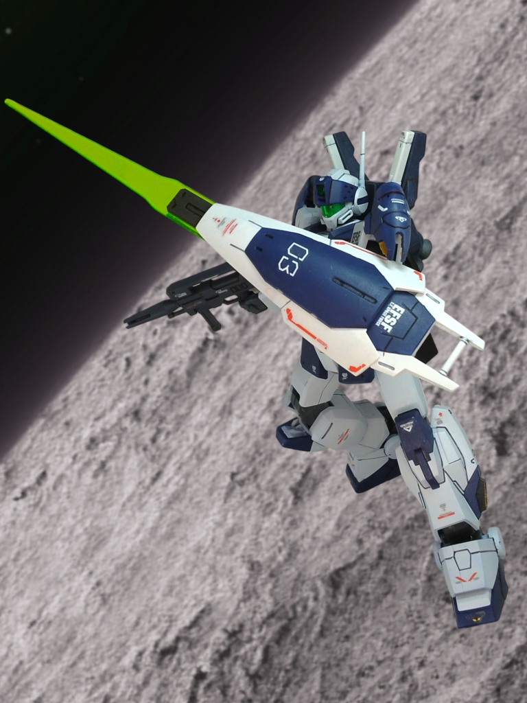 どうしても作ってしまう複合兵装シールドRGフルバーニアンのシールドだったと思いますが、スライドできてフォルムもカッコ良い!(gundam-kao3)