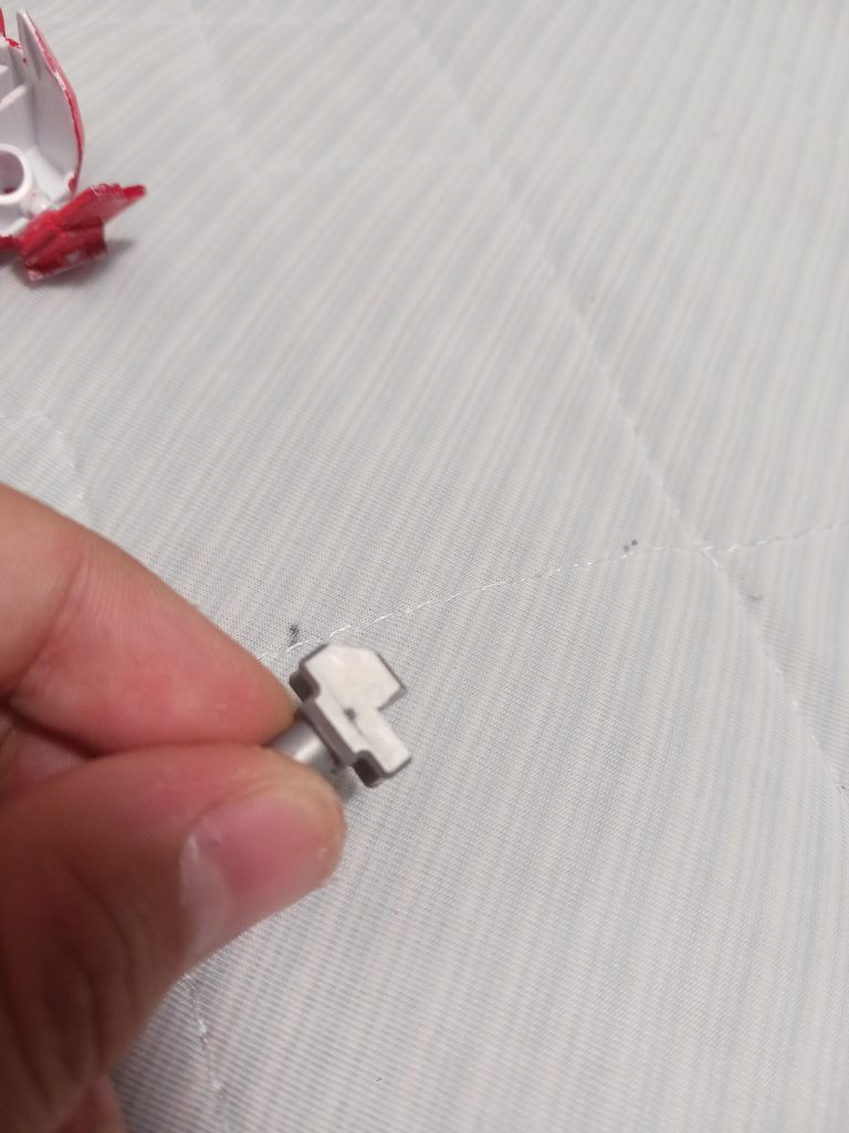 隠者のスタンド用のパーツを加工して付けれるようにしました