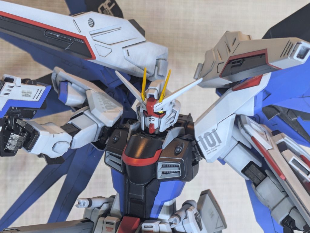 ホワイトは黒立ち上げで塗ってます