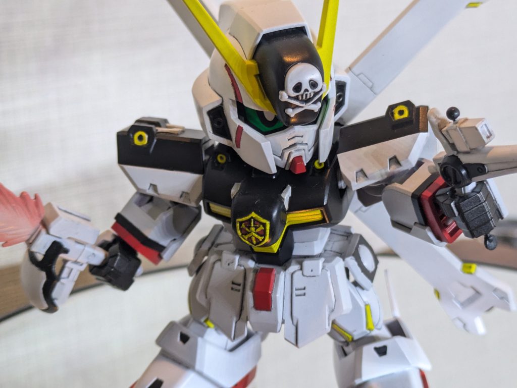 目だけシールを使ってます。 