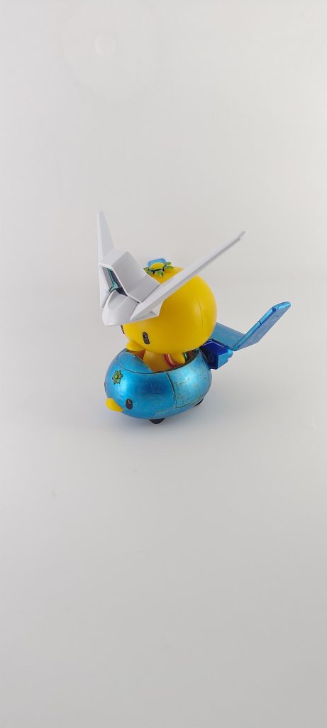 かっぱ搭乗。かっぱ、ぶーぶー、ウイングのネオジム磁石がそれぞれ一直線上になるのでこの状態でゆるーく固定される寸法です。