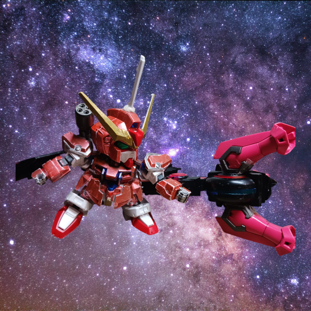 2つ目は、バイクの後ろ側を使ったハイパービームキャノンランチャーです。この武器の火力は、一発でモビルスーツ10体を溶かす威力がある。ただ、とても重いので写真では、片手持ちだが、実際は、両手じゃないと打てない。(やばすぎワロタ)。新たに付いたトサカには、とても細かいセンサーがある。