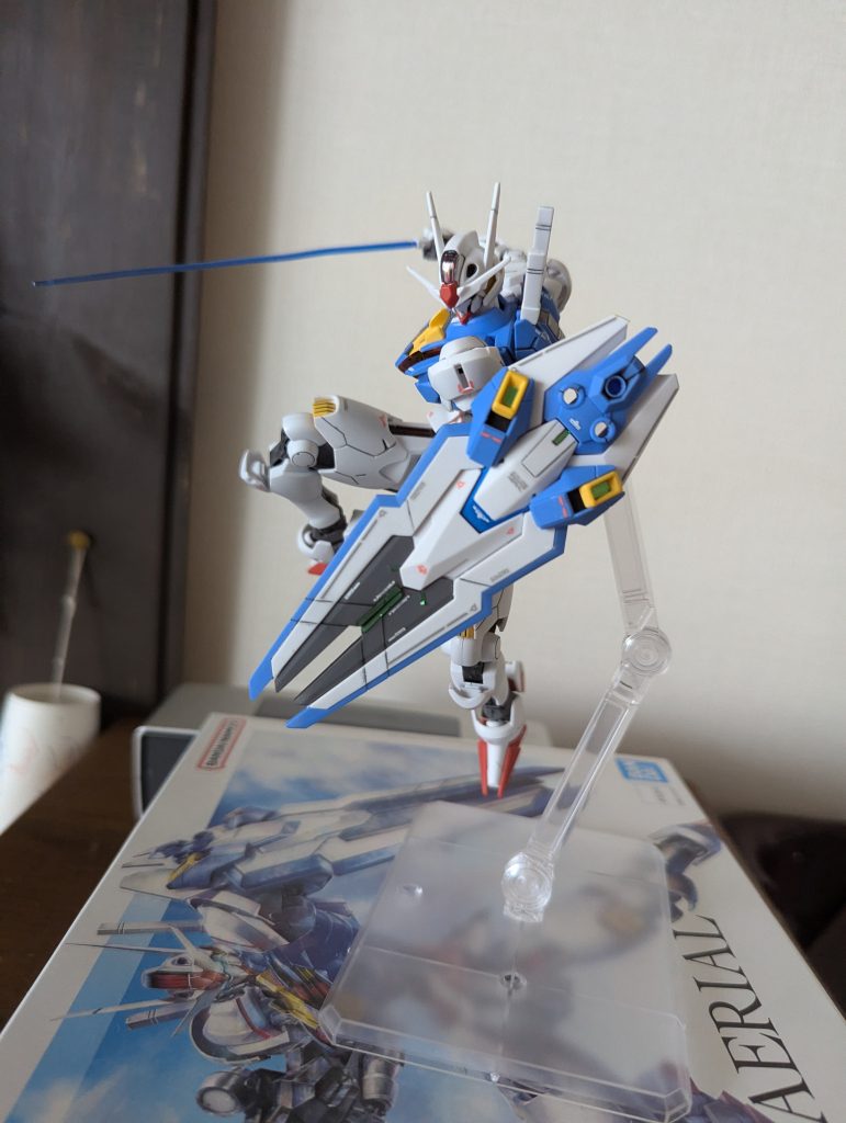 息子の誕生日に渡したら、すごいカッコイイと喜んでくれました。しかし、早々に腕の関節が逆側に。子どもに関節可動域について教えたのがいい思い出です。最後まで見てくださりありがとうございました。