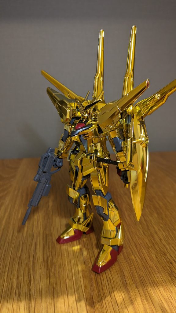 パチ組姿、キンキラ