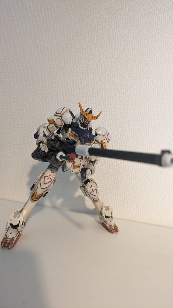 滑空砲を持たせてパシャリ。モビルワーカーが欲しくって買ったオプションセットより