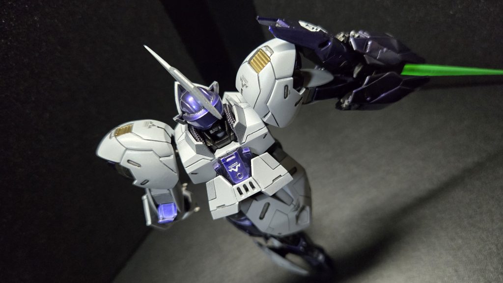 個人的には、スジ彫りって、なんというか、止めどころ?の判断が難しく感じてます。やり過ぎると失敗する自信があるので😊いつもまだ途中かな、というところで断念しています