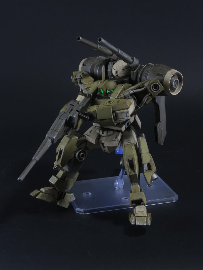 ウェザリングマスターのオイルを使って汚しを追加。物足りないところとか、汚し漏れてるところにもしっかりと。