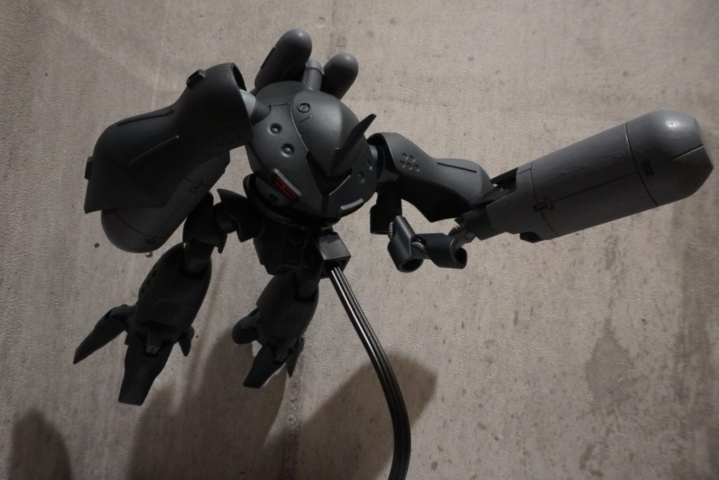 巡航形態(ハンドミサイル構え)