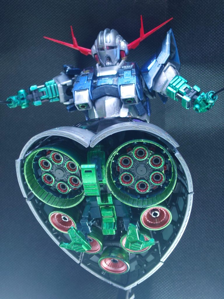 バーニアの方はプラモの原色からメタルグリーンとメタルイエローグリーンでの塗装。ちょっと明るい気がするけど気のせい❗️