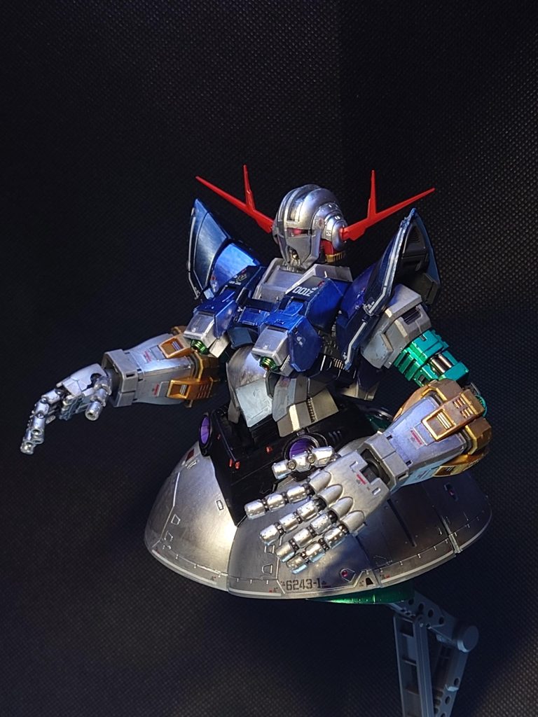 斜めからのショット　やはりジオングはこう見ると異形すぎる❗️だけどそれがやはりカッコいいんですよね。