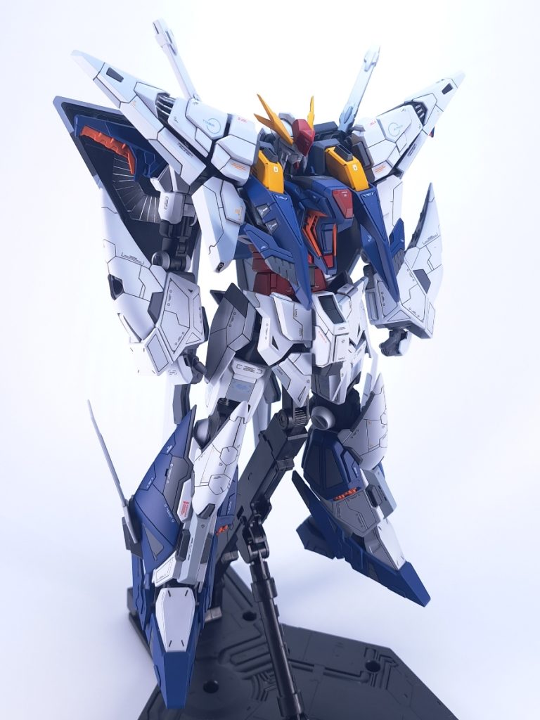 ν～Ξへ至るバランスをイメージし、正統派ガンダムのスタイルに改修しています🍊 