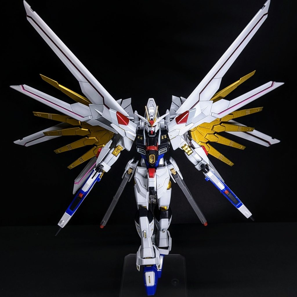 HGマイティーストライクフリーダムガンダム–3枚目/制作者：ましこゆ