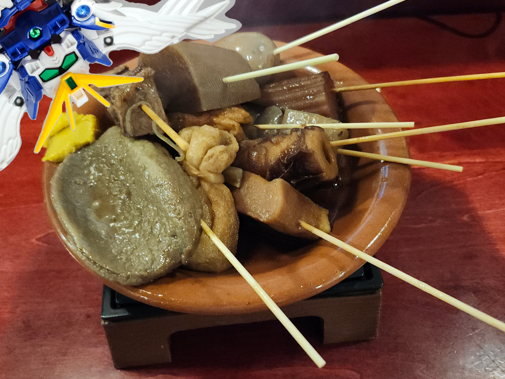 そして本日の〆はこちら静岡おでん…ゼロ「お前を殺す…」 はい、すいませんでした…実の所ですね、今回の旅行は伊東に宿をとって周辺探索するつもりだったんだけどちょっとこっちも見たくなってしまって結局行く事にしたんだ…。ゼロ「クソ…計画性がなさ過ぎる…」だってサイレントヒルに行けばセクシーな人外ナースさんと…ゼロ「うるせぇ黙れ」もちろんしっかりと伊東をエンジョイする事も考えているさ!