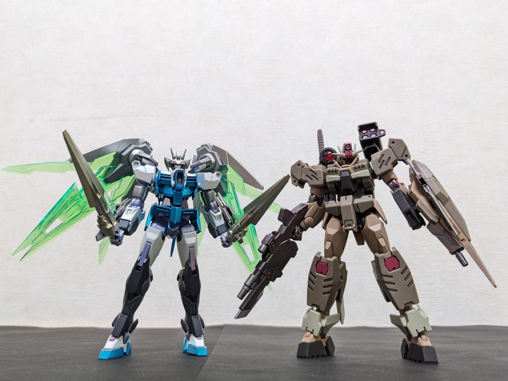 我が家のダブルオー系同系統の機体でも、これだけの印象差😆