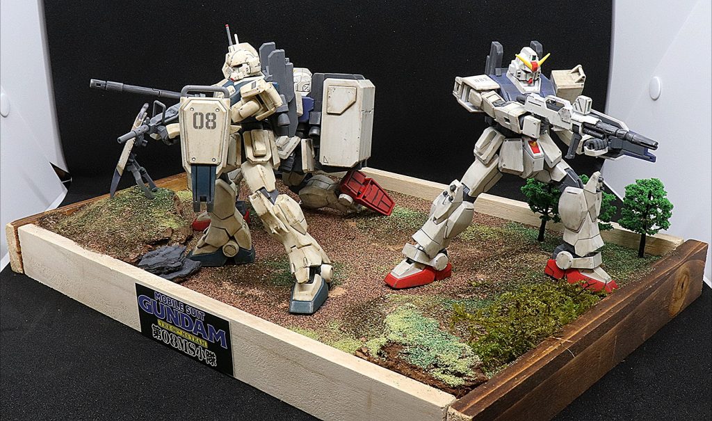 陸戦型ガンダムの1機はジム頭にしようかとも思ったのですが、陸戦型ジムはまた別で作りたかったので、その案は見送りました。