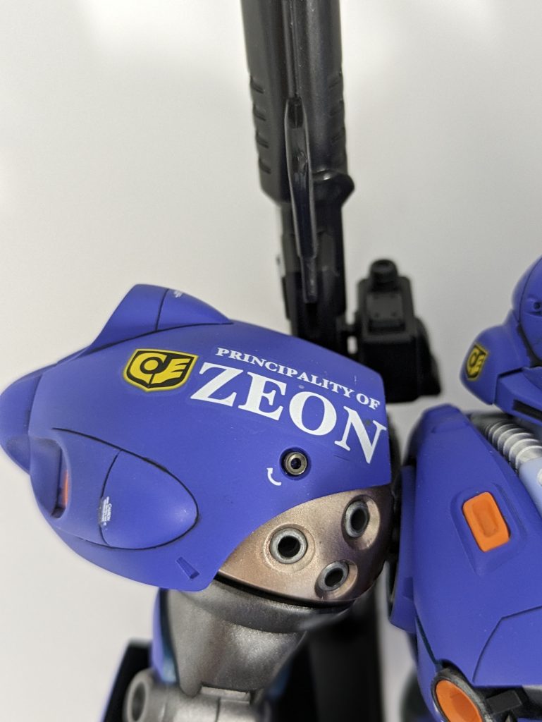 メタルパーツもしっかり存在感があって満足しています