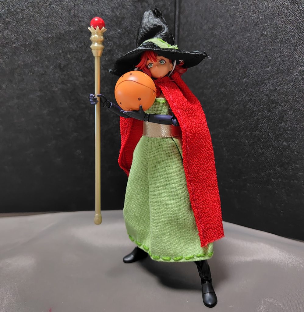 爆裂呪文「ハロ」「ハロラ」「ハロナズン」魔力を込めたハロを投げつけて爆発させる呪文でスレッタの得意呪文です。