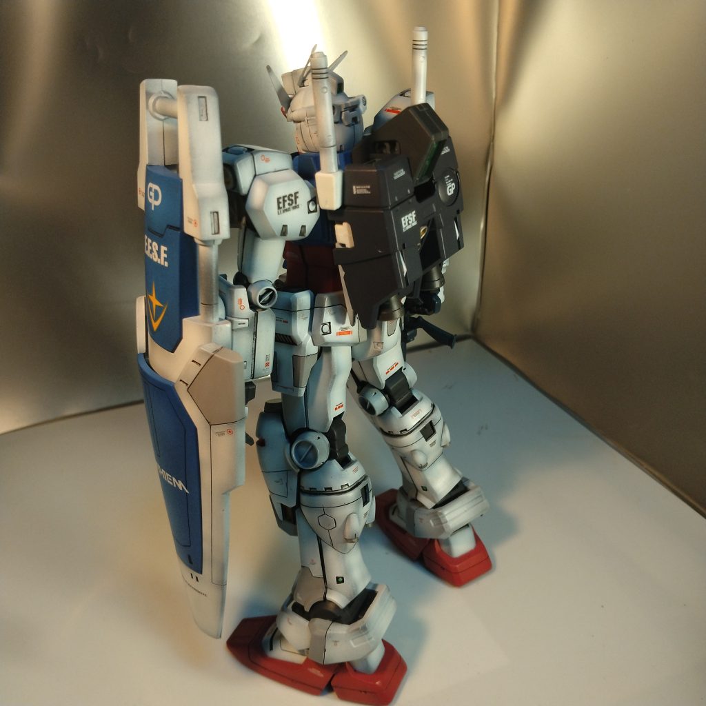 今回!MGゼフィランサス!やはり古いキットなので!作る手順も面倒でした!特に足のふくらはぎや、足首の外装は合わせ目がまともに出て来るので!作業リズムが円滑に行かなかったりと、やりにくかったですが!終わってみると!やって良かったです!(笑)まぁ何度も作ってるので!心得てはいましたが!(笑)