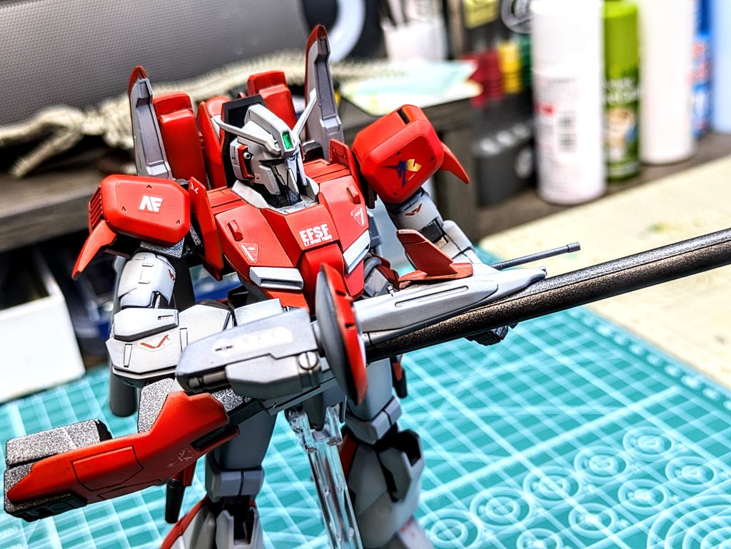 肩のユニコーンAマークはRGffνガンダムから拝借