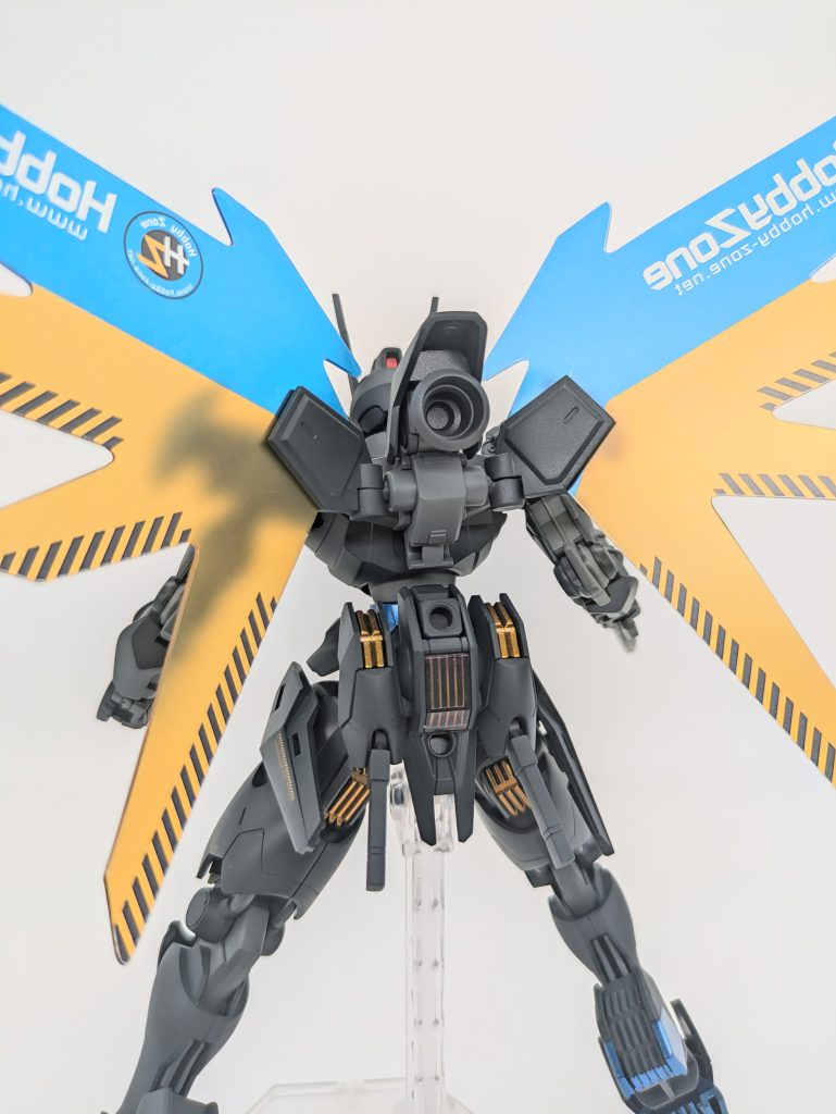 バックパックはベギルペンデの物を使用してウイングを取り付けています✨エアリアルのバックパックを、そのまま腰に上下を逆にして取り付けました😊