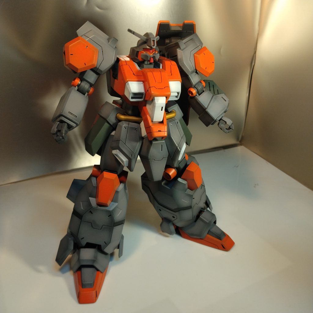 最後にデカール無しでトップコート前の画像のHGグスタフ・カールです!画像では分かりにくいかもですが!仕上げ前と見比べて貰えると!ちょっと楽しいかもです!次はHGデルタプラス作ります!(笑)