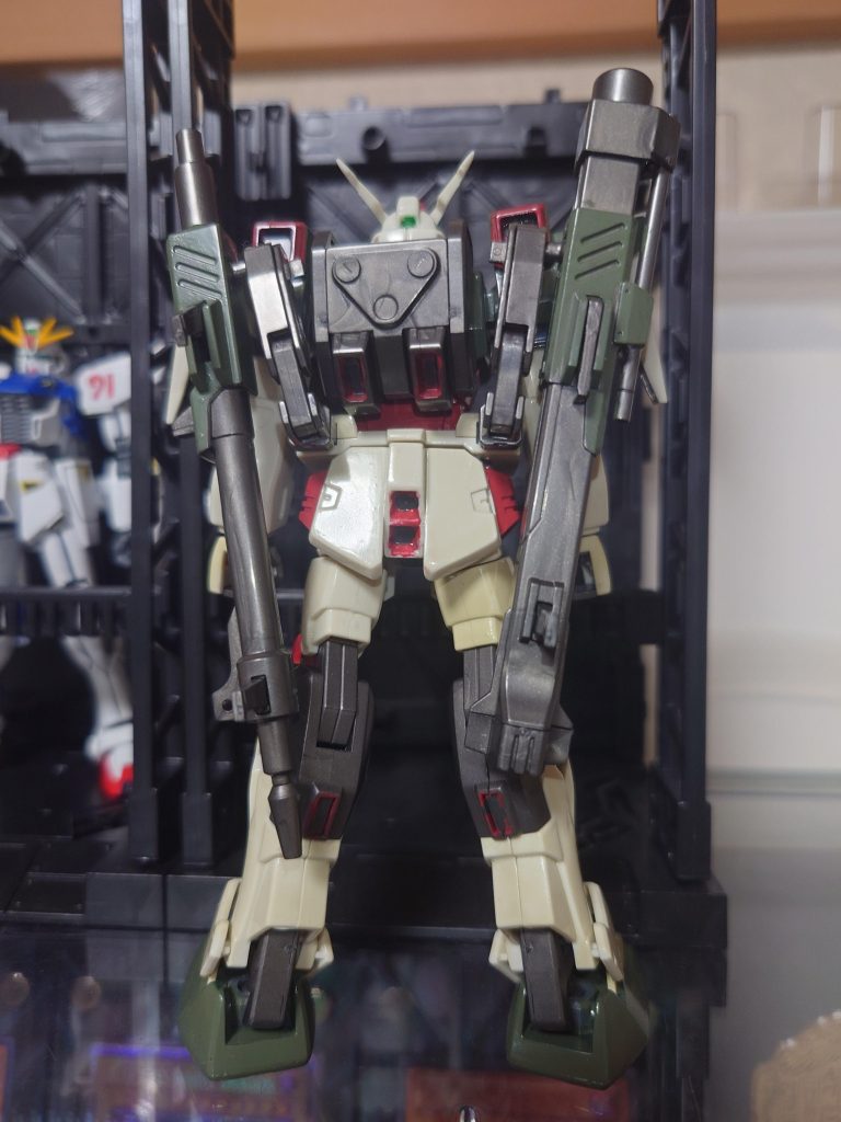 バックショット一応型のミサイルも塗ってます