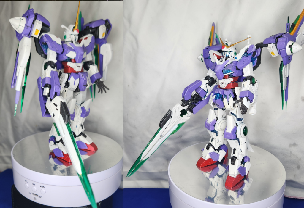 素立ちの前ユニコーンモードと覚醒モードGNドライブ機らしさを出すために頭側面と肘関節と膝関節にGNコンデンサー再現用クリアパーツがハマってます