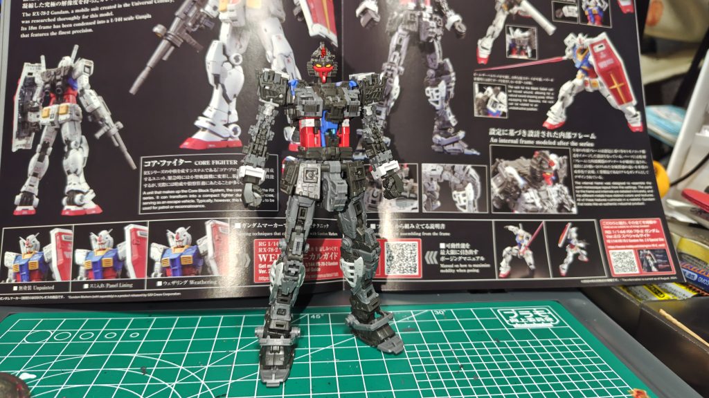 フレームのみ。この状態でもカッコ良い。