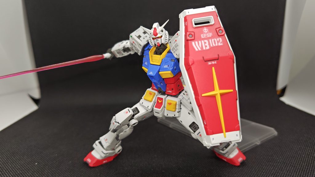 シールドを構えて。