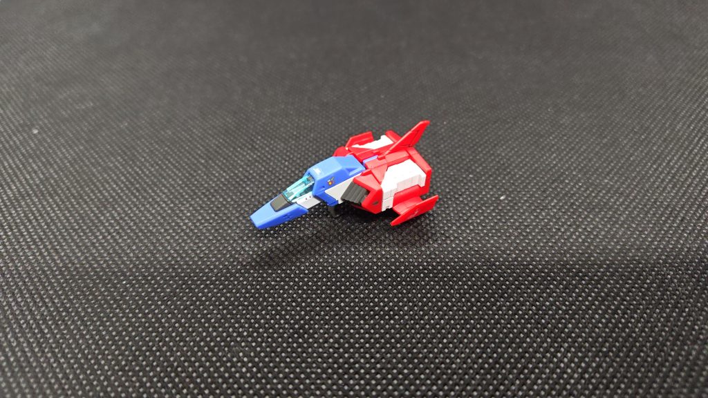 コアファイター。コレを内蔵しているキットは初めて組んだかも。