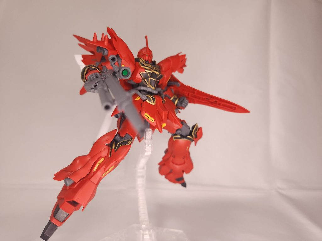 実はUC系でここまでしっかり作るの初めてだったので少し大変でしたが、何とかなりました。いやしかし改めてシナンジュっていいデザインしてますよね