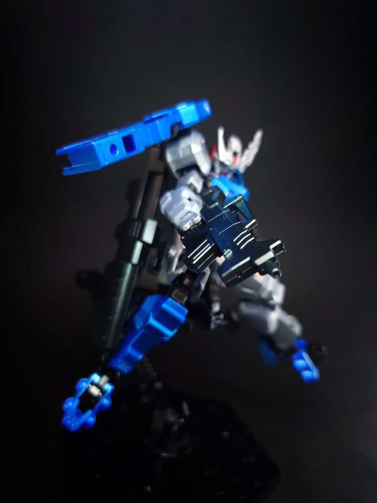 ライフルアスタロトがウォーレン家の管理下に置かれた頃からの武器の1つ。標準規格の弾薬を用いる一般的なモデルをベースに、アスタロト用に命中精度の向上などの改良が施されている。