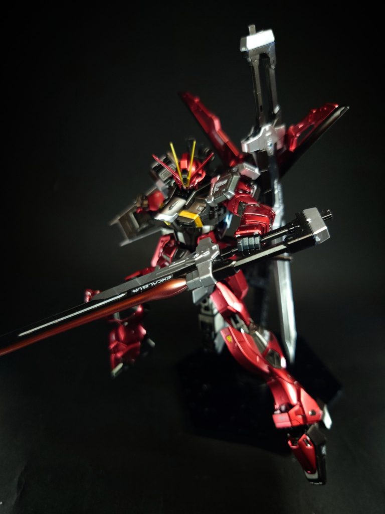 インパルスガンダム2種類(ブラストインパルスガンダムカラー)なお本体・シルエットともに形状の変更は無い。型式番号の付番法則も各シルエットで旧インパルスと同じである(例:フォースインパルスSpecⅡならZGMF-56E2/α)。改修前と同様、シルエットシステムではバッテリーの補給はできないものの、バッテリーが切れてもデスティニーSpecⅡからのデュートリオンビーム照射によって再充電することが可能。さらに、ミネルバ以外でのインパルスシステムの運用ができるように、最初からドッキング状態のまま使用されるようになった(分離機能は残されている)。このためか、これまでの発進時の機体名呼称が「コアスプレンダー」だったのに対し本機はSEEDシリーズの映像作品で初めて「インパルス」と呼ばれている。