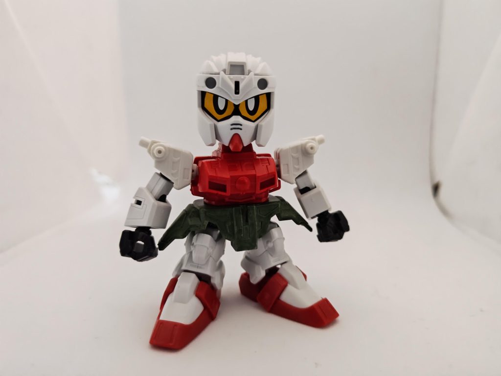 軽装。頭は武者ビクトリーで、目はストライク劉備。肩は関羽のを少し加工しました。