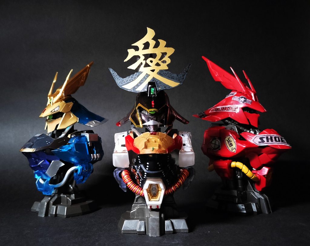 11.    「愛」の文字を堂々と掲げていることとは裏腹に、鬼神のごとく次々に敵機を撃破するセビル・ナオエ少尉の量産型サザビーの姿に、ハインリッヒ・カネダ曹長は戦慄した。