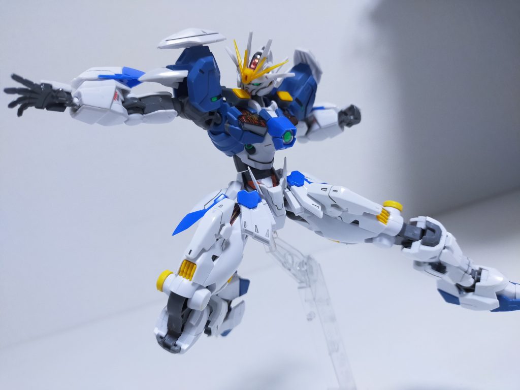 こっからポーズ集です!まずは素体殴りポーズ!